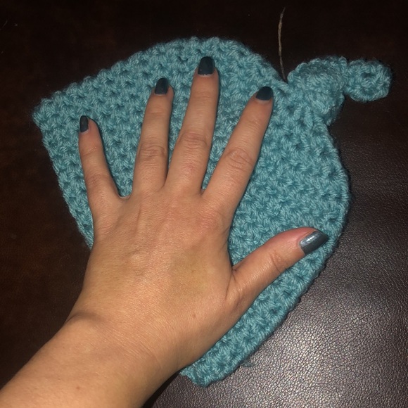 Homemade knot and knit blue toddler beanie - Picture 4 of 4